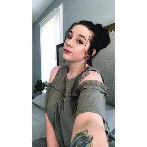 Meet your Posher, Macy